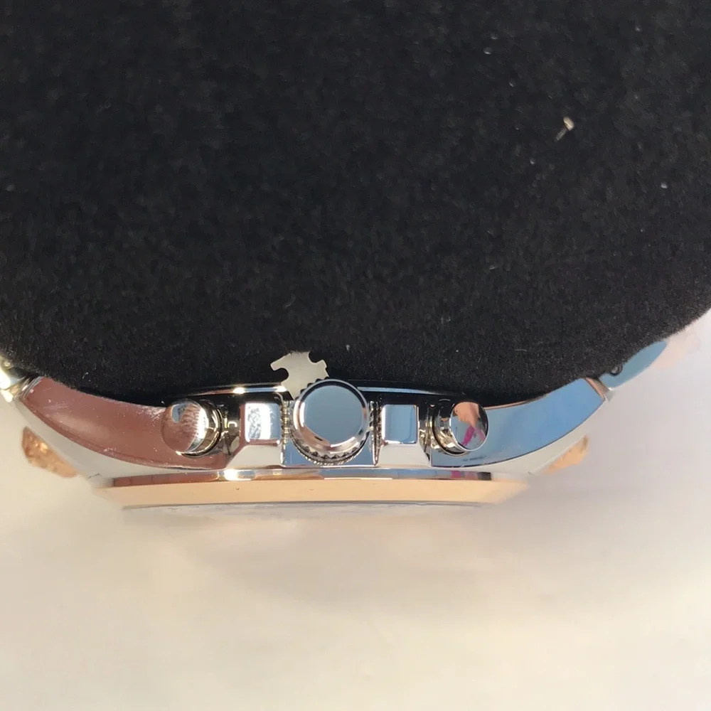 💯 - Authentic New VERSUS VERSACE Chrono Lion Bracelet Watch